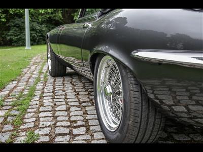 Jaguar+E Type